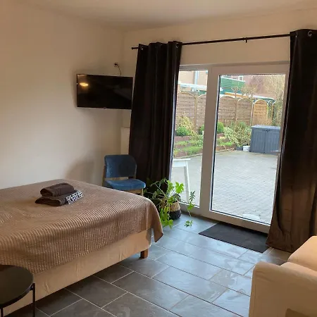 Juna Daire Bargteheide